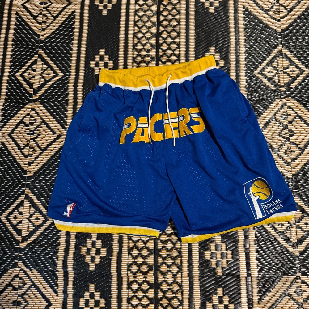 Indiana Pacers vintage just don basketball shorts, rare great look and logo XXL